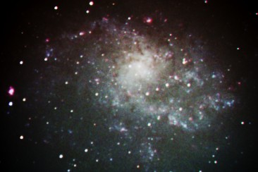 M33_LRGB_30_10_10_10_20070825.png - M33 - Galaxie du Triangle - (LRGB 20m:10m:10m:10m) - Trs brumeux plus lune - LX200GPS f/6.3 - ST-8XME (-10 deg - binning 2x2)