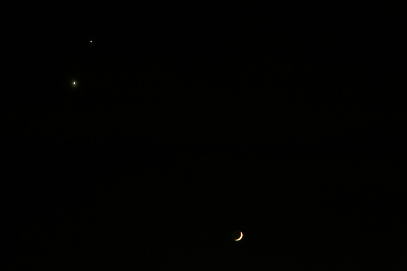 IMG_3104.JPG - Lune Venus et Jupiter - Renens - 30/11/2008