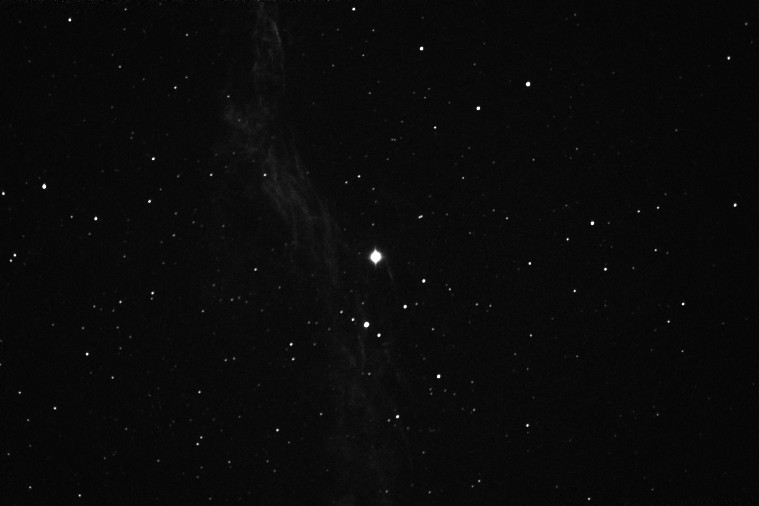 NGC6960_Ha_20070714.png - NGC 6960 (Ha  5min - binning 2x2)- LX200GPS f/6.3 - ST-8XME (0C) - Renens 14/07/2007