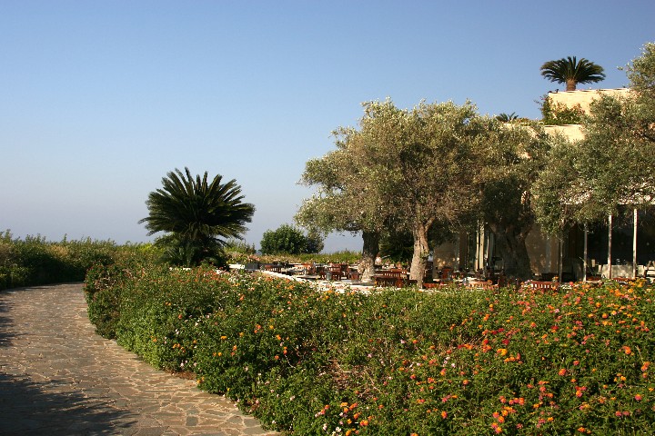 IMG_5647_r1.jpg